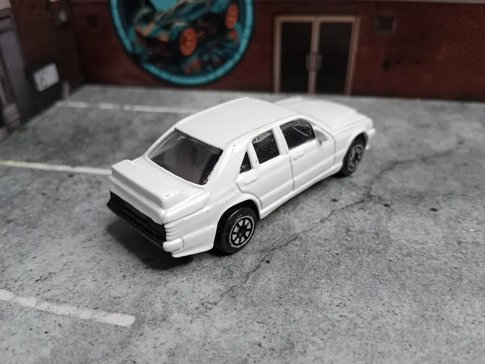 Coche Mercedes Benz 190E Sin Marca 1/64 2