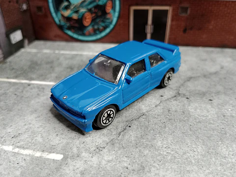 Coche BMW M3 E30 Sin Marca 1/64