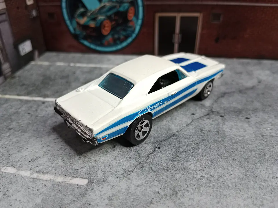 Dodge Charger '69 Engine Revealers 2007 Hot Wheels Mattel 2
