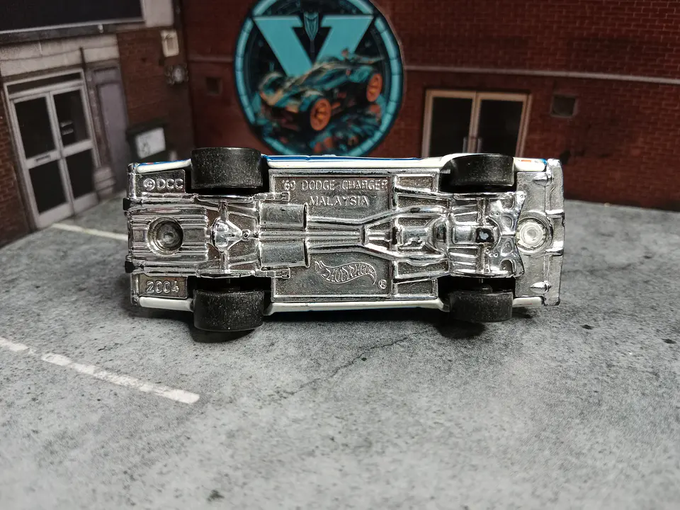 Dodge Charger '69 Engine Revealers 2007 Hot Wheels Mattel 3