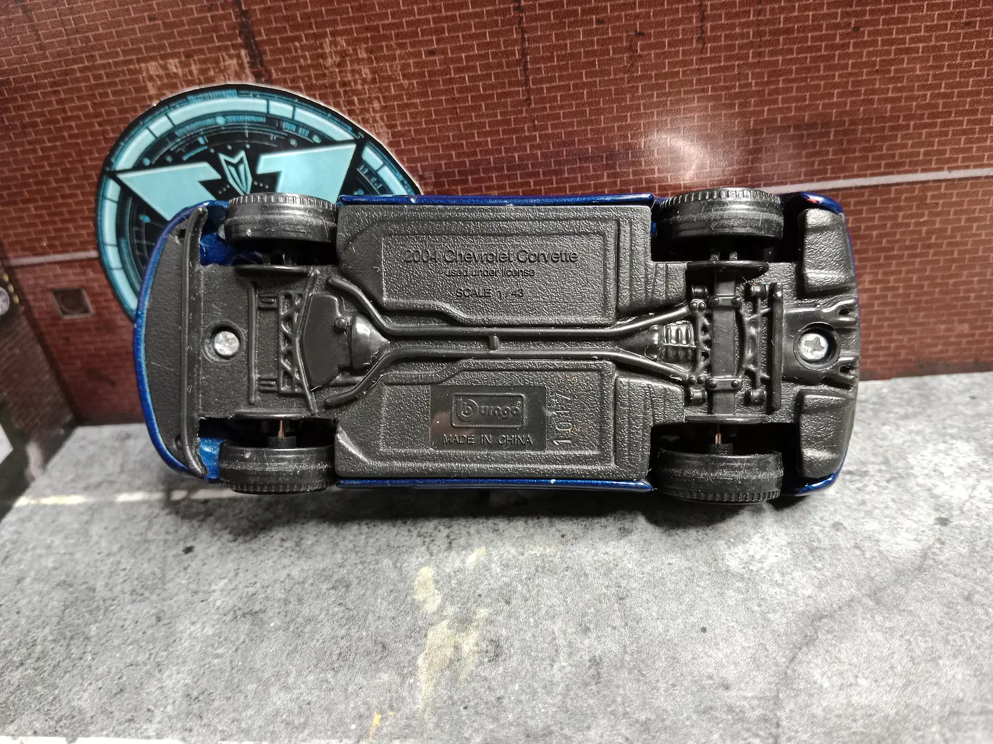 Chevrolet Corvette 2004 Bburago 1/43 3
