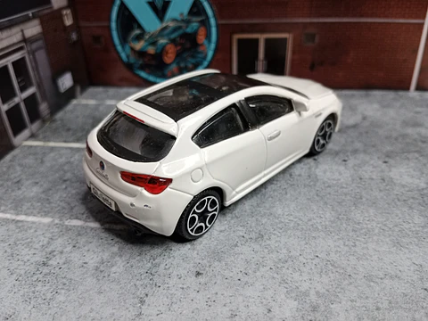 Alfa Romeo Giulietta Bburago 1/43