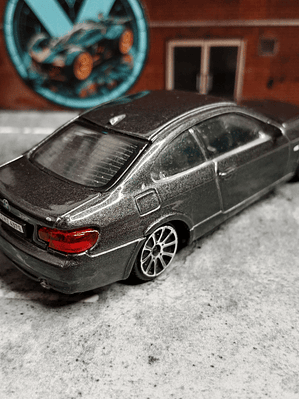 BMW 335i Bburago 1/43