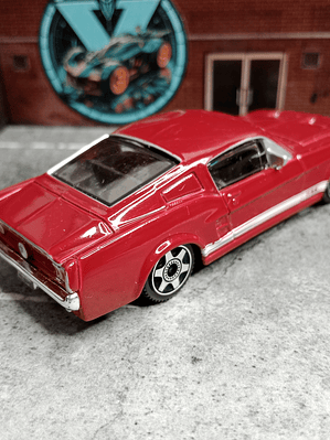 Ford Mustang GT Bburago 1/43