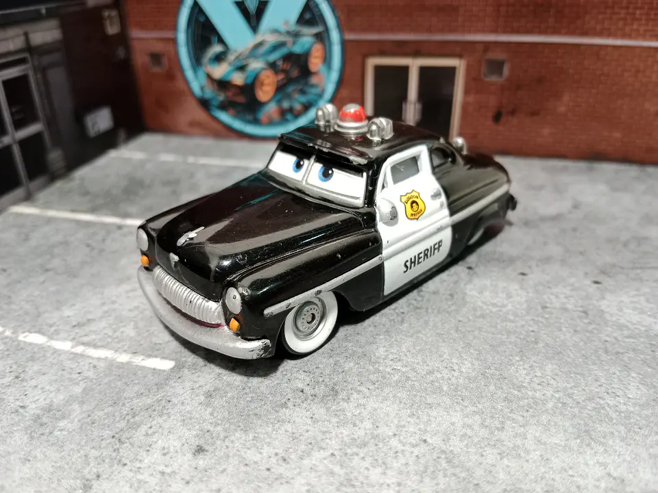 Sheriff '49 Mercury Cars Disney Pixar Mattel 1/55 1