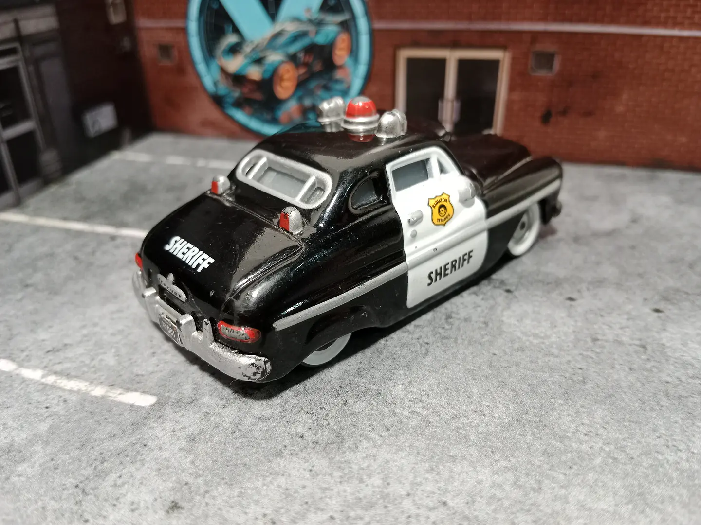 Sheriff '49 Mercury Cars Disney Pixar Mattel 1/55 2