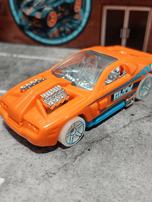 Hollowback HW Glow Wheels Hot Wheels Mattel 2018