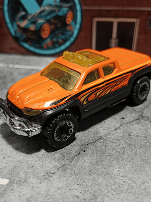 Off-Duty HW Hot Trucks Hot Wheels Mattel 2016