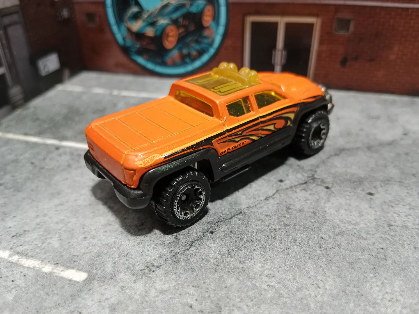 Off-Duty HW Hot Trucks Hot Wheels Mattel 2016 2