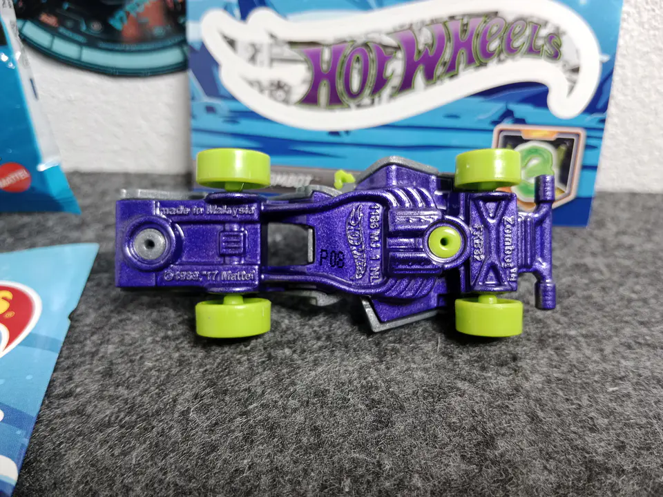 Zombot Mystery Models Serie 3 Hot Wheels (Nuevo, solo abierto) Mattel 3