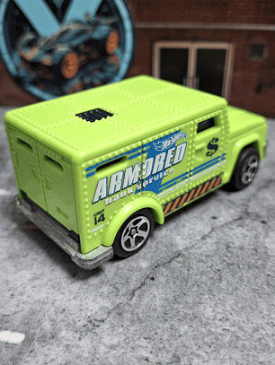 Armored Truck Hot Wheels 2014 Police Pursuit Mattel