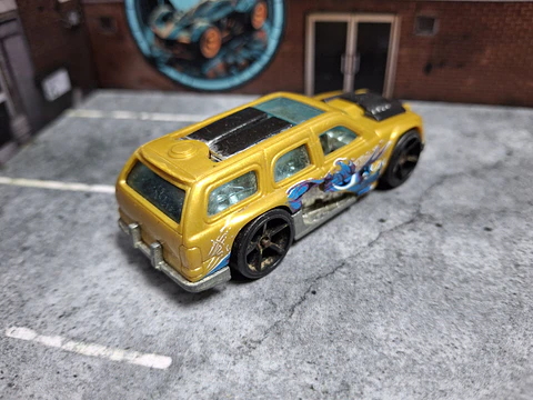 Rollin' Thunder Hot Wheels 2011 Trick Tracks Mattel