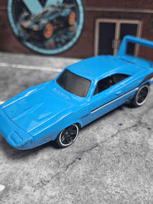 Dodge Charger Daytona '69 Hot Wheels 2017 Muscle Mania Mattel