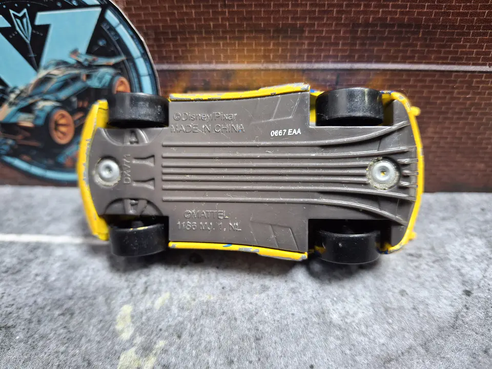 Cruz Ramirez Cars 1/55 Disney Pixar 3