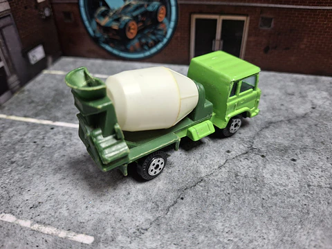 Camión Hormigonera Yatming 1/64