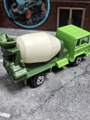 Camión Hormigonera Yatming 1/64