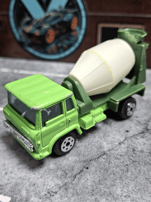 Camión Hormigonera Yatming 1/64