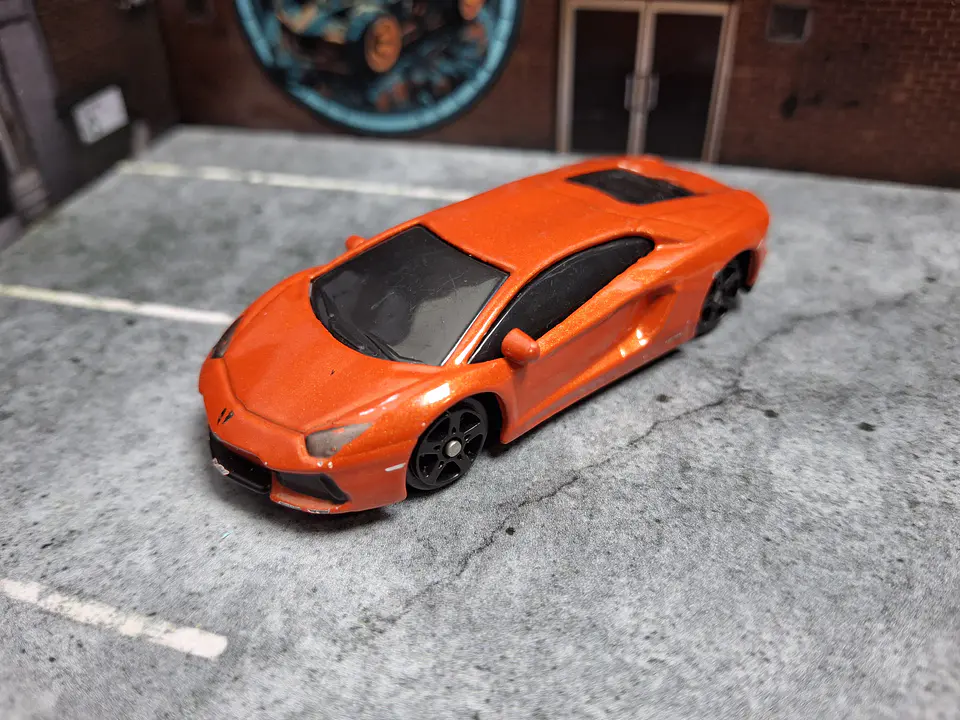 Lamborghini Aventador LP700-4 Maisto 1/64 1