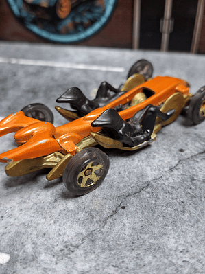 Pedal de Metal Hot Wheels 2021 X-Raycers Mattel