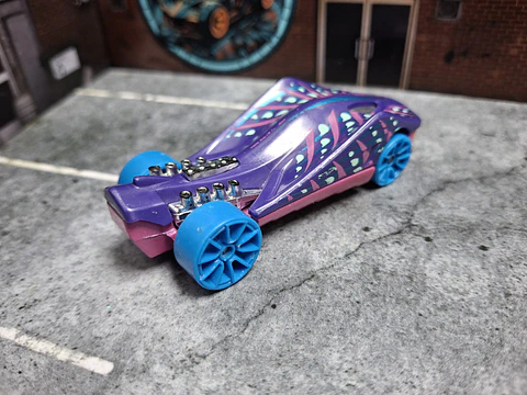 Super Stinger Hot Wheels 2018 Street Beasts Mattel