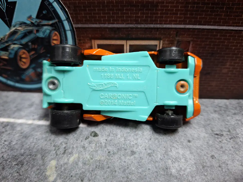 Carbonic Hot Wheels 2018 Track Builder Mattel 3