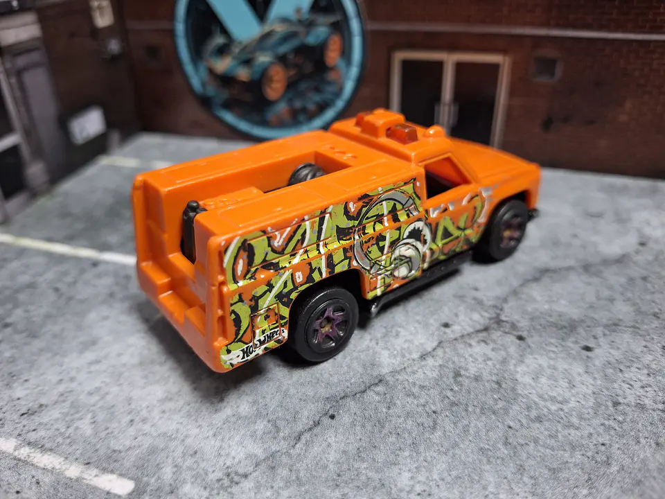 HW Rapid Responder Hot Wheels 2015 Graffiti Rides Mattel 2