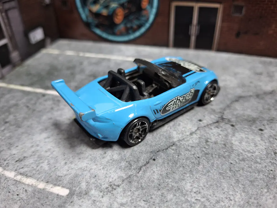 Mazda MX-5 Miata '15 Hot Wheels 2017 HW Speed Graphics Mattel 2