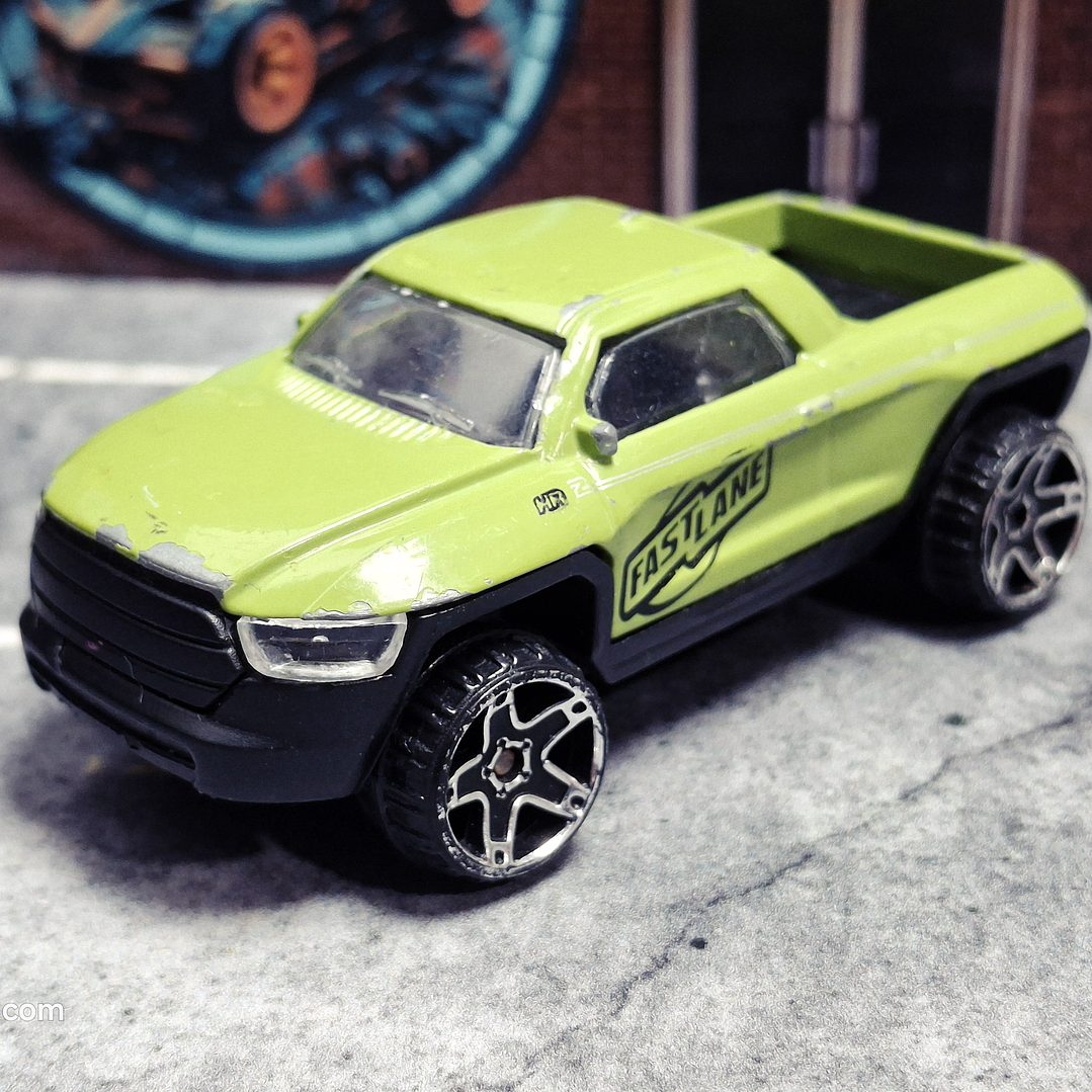 Todoterreno Nº HR-002 2013 Fast Lane 1/64 1