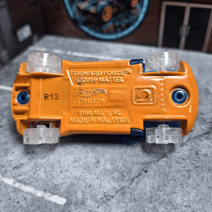 Forward Force Hot Wheels 2021 X-Raycers Mattel 3