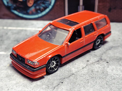 Volvo 850 Estate Hot Wheels 2021 Factory Fresh Mattel