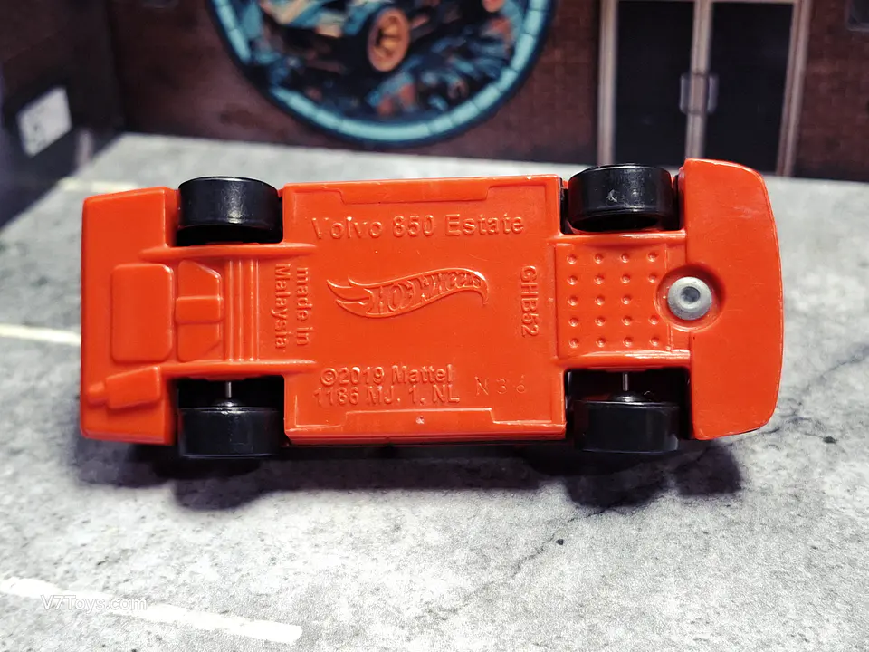 Volvo 850 Estate Hot Wheels 2021 Factory Fresh Mattel 3