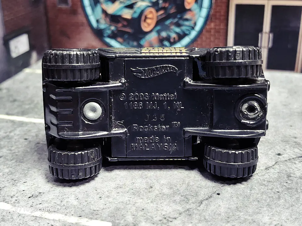 Rockster Hot Wheels 2016 Batman v Superman Mattel Hummer 3
