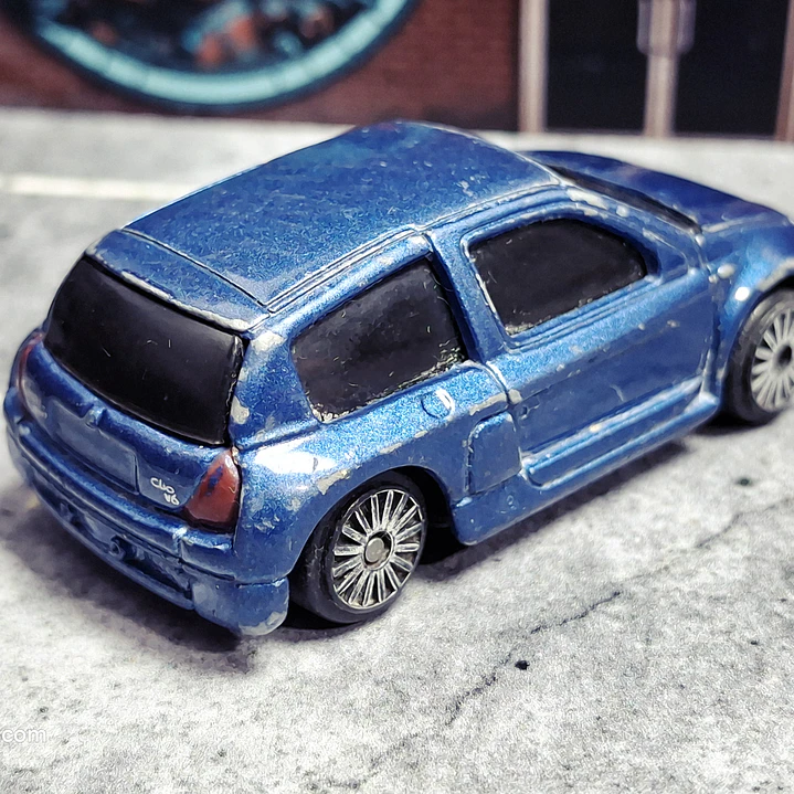 Renault Clio V6 Sport Maisto 1/64 2