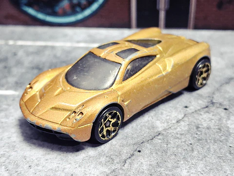 Pagani Huayra Hot Wheels 2016 HW Exotics Mattel