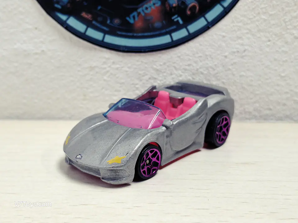 Barbie Extra Tooned Hot Wheels 2022 New Model Mattel 1