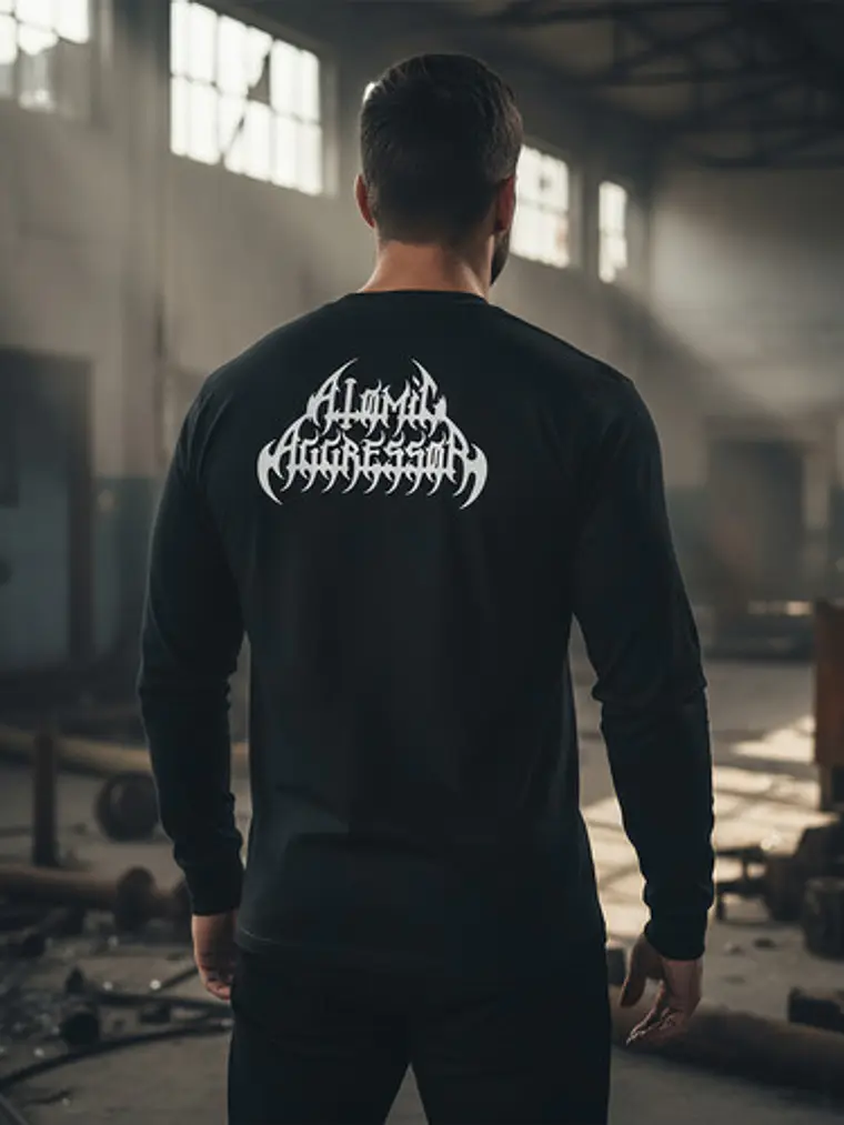 Polera Manga Larga Atomic Aggressor - Ver 11 - Vale Gamess 1