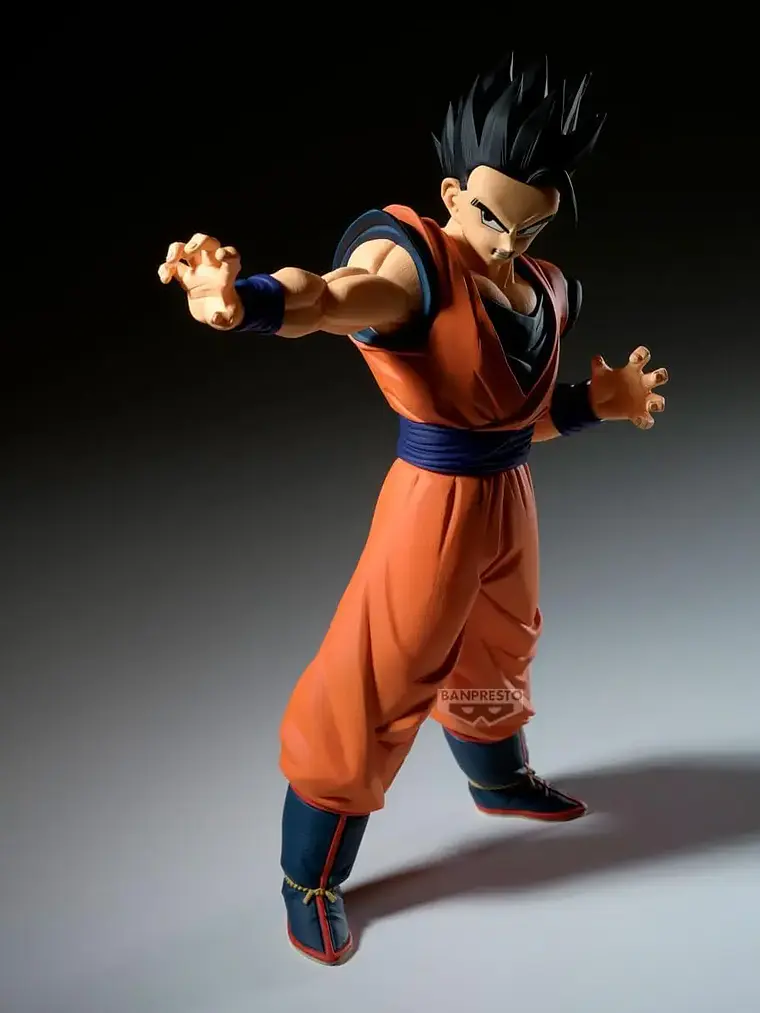 Figura de acción Ultimate Gohan Ver. A Gohan 28920 de Bandai Dragon Ball 1