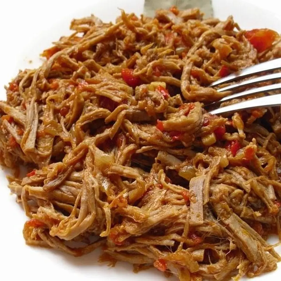 Carne mechada al jugo familiar  (1kg) 1