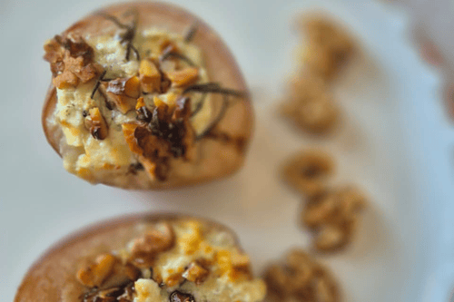 Peras asadas con queso azul