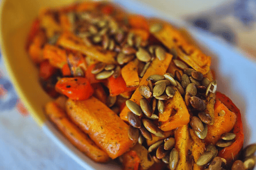 Zanahorias y pimentones asados con semillas de calabaza crocantes (1kg)