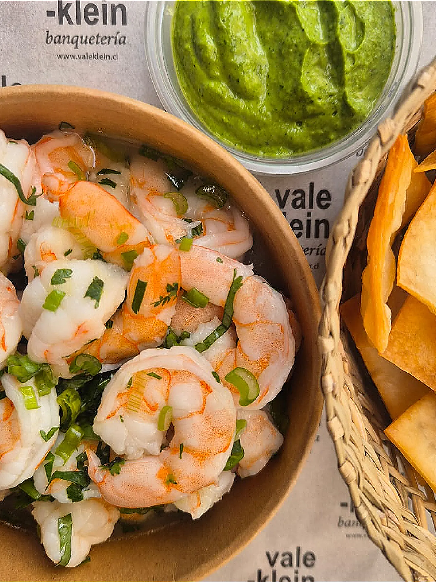 Camarones con salsa de palta y cilantro 1