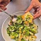 Camarones con salsa de palta y cilantro 2