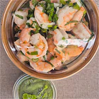 Camarones con salsa de palta y cilantro 3