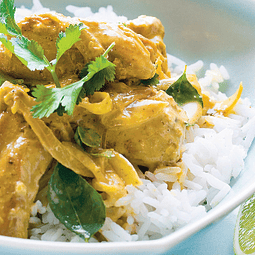 Pollo al Curry con coco y maní familiar 1.2 kg