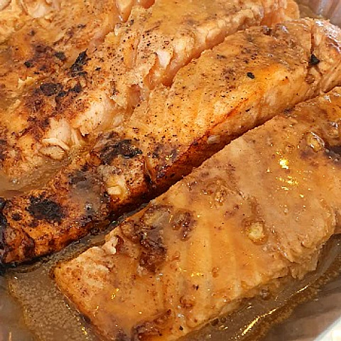 Filete de Salmón con soya y jengibre