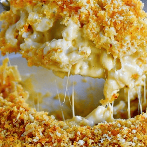 Fuente de Mac and Cheese con queso cheddar (6 porciones)