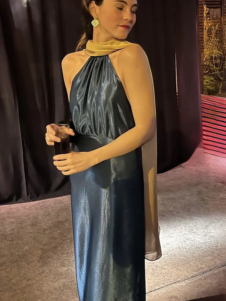 Vestido Azul Petróleo con Pañuelo  2