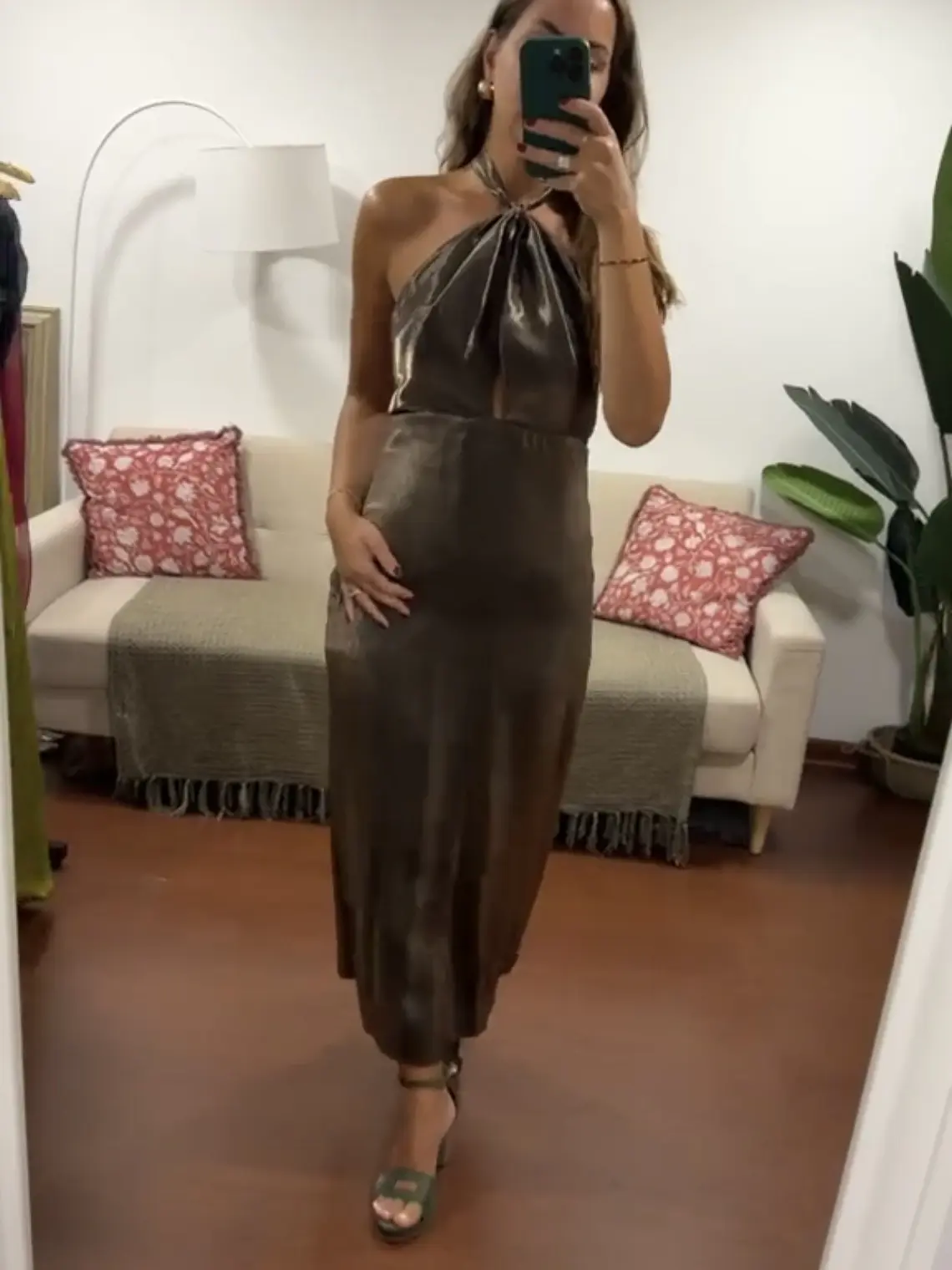 Vestido Halter-Dorado 1