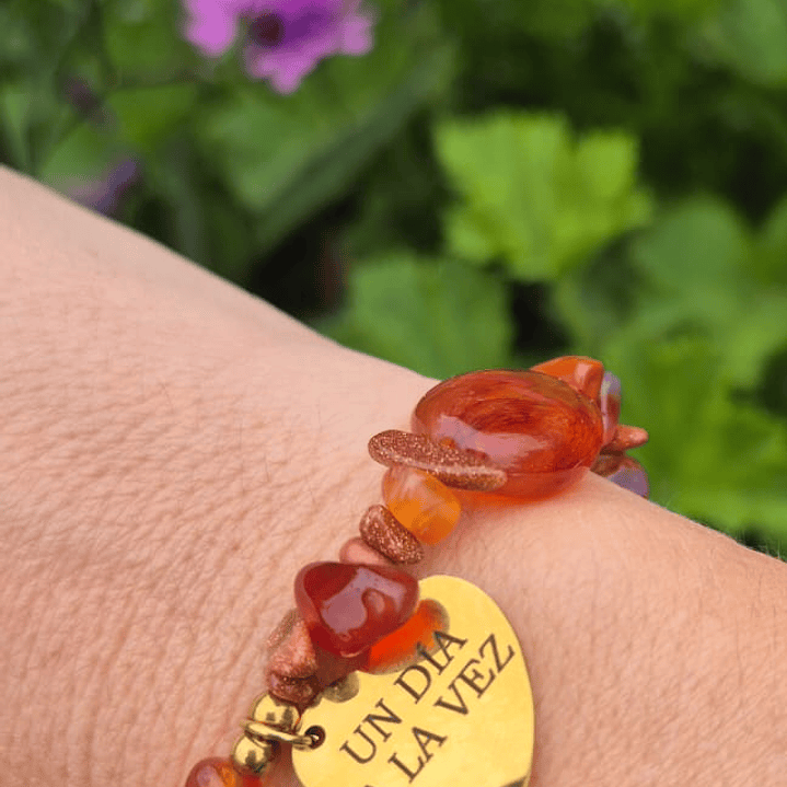 Pulsera piedra naranja-Un día a la vez 1