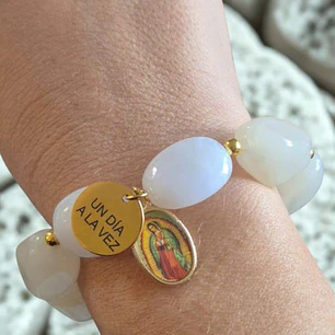 Pulsera virgen un día a la vez